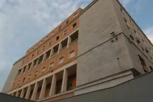 Il palazzo del Tribunale di nuoro