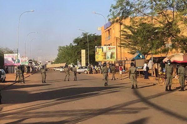 Spari nella notte, tentativo di colpo di stato in Niger