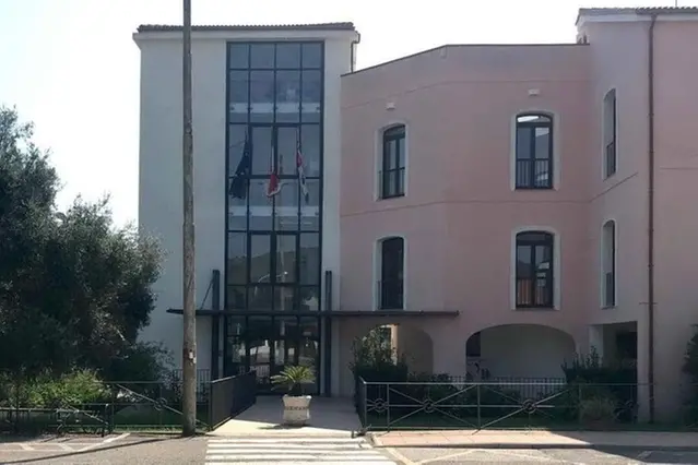 Il municipio di Villaputzu (foto Serreli)