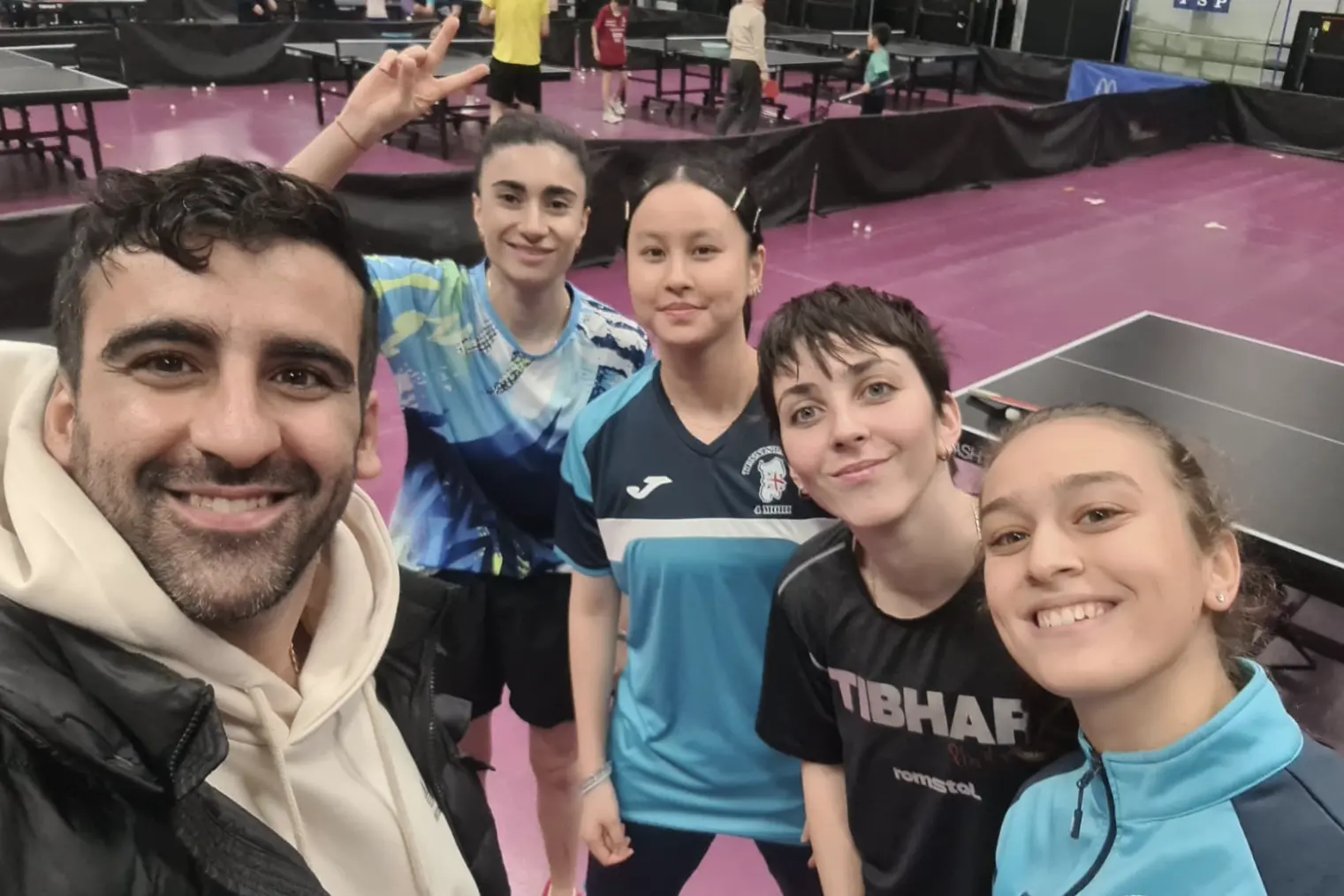 La formazione del Quattro Mori, da sin. il coach Stefano Curcio, Abraamian, Ma Hengyu, Plaian, Carnovale (Foto concessa da ASD Quattro Mori)