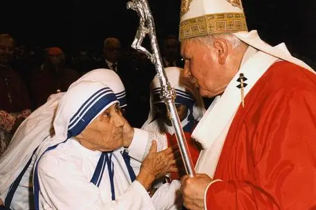 Madre Teresa con il Papa Giovanni Paolo II