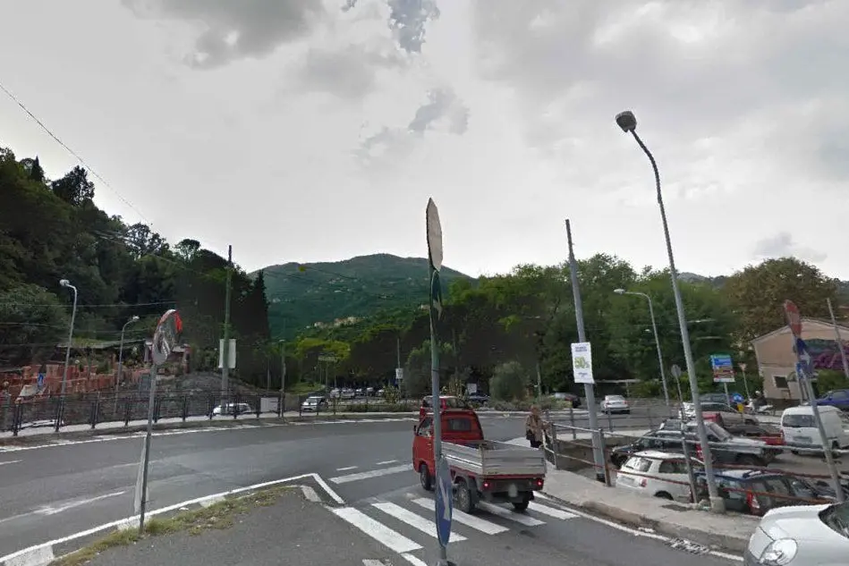 La piazza in cui è avvenuta la sparatoria (Google Maps)