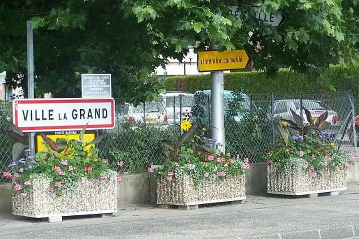 Il centro di Ville-La-Grand (fonte Wikipedia)