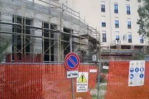 I lavori di ristrutturazione all'ospedale Sirai