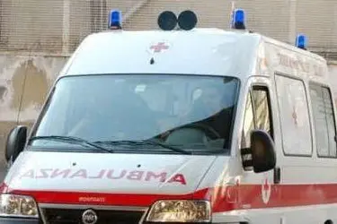 Un'ambulanza del 118