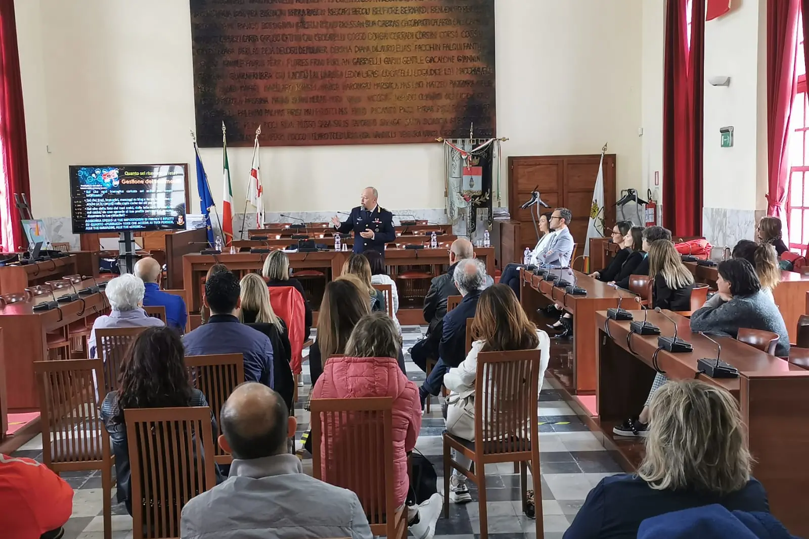 L'incontro in Comune sui rischi del Web per i minori (foto Scano)