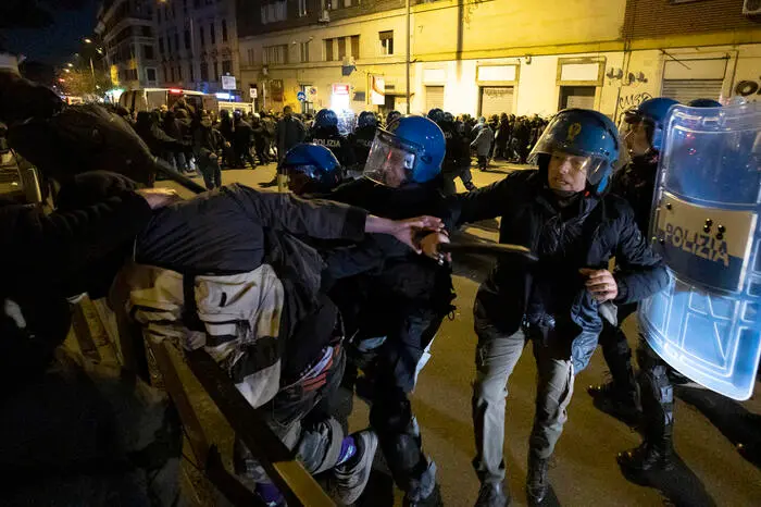 Scontri a Roma (Ansa)