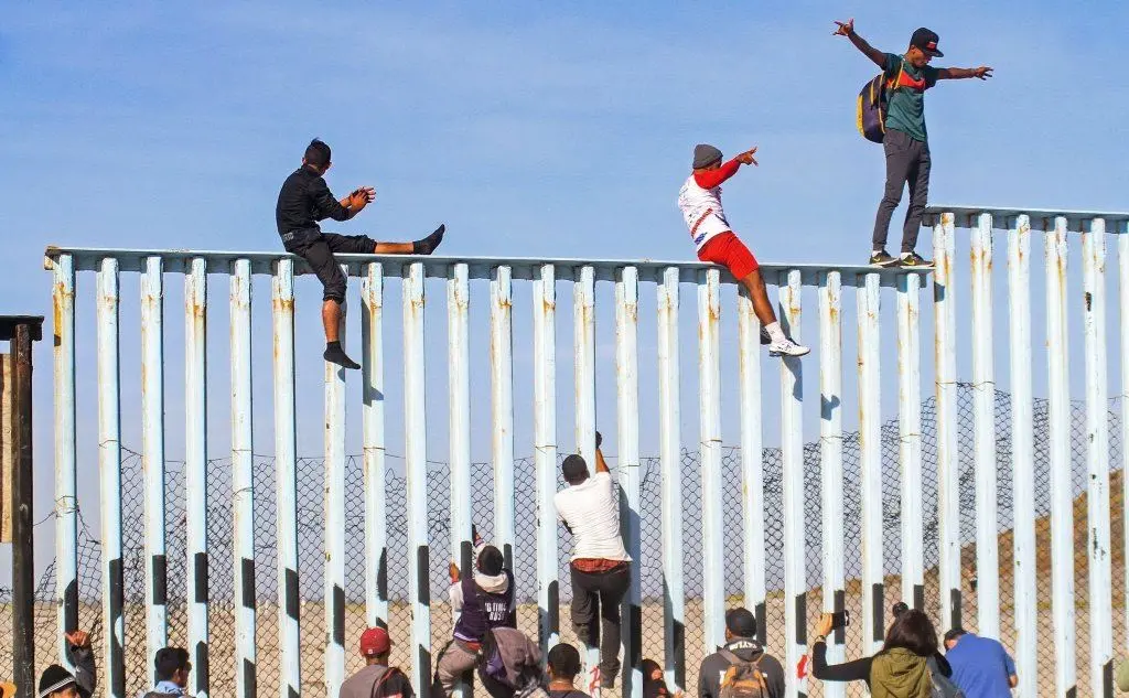 Messico-Usa, oltre 300 migranti arrivati a Tijuana