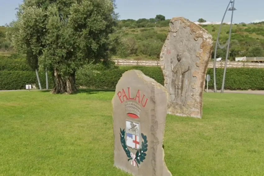 Palau, rotatoria d'ingresso