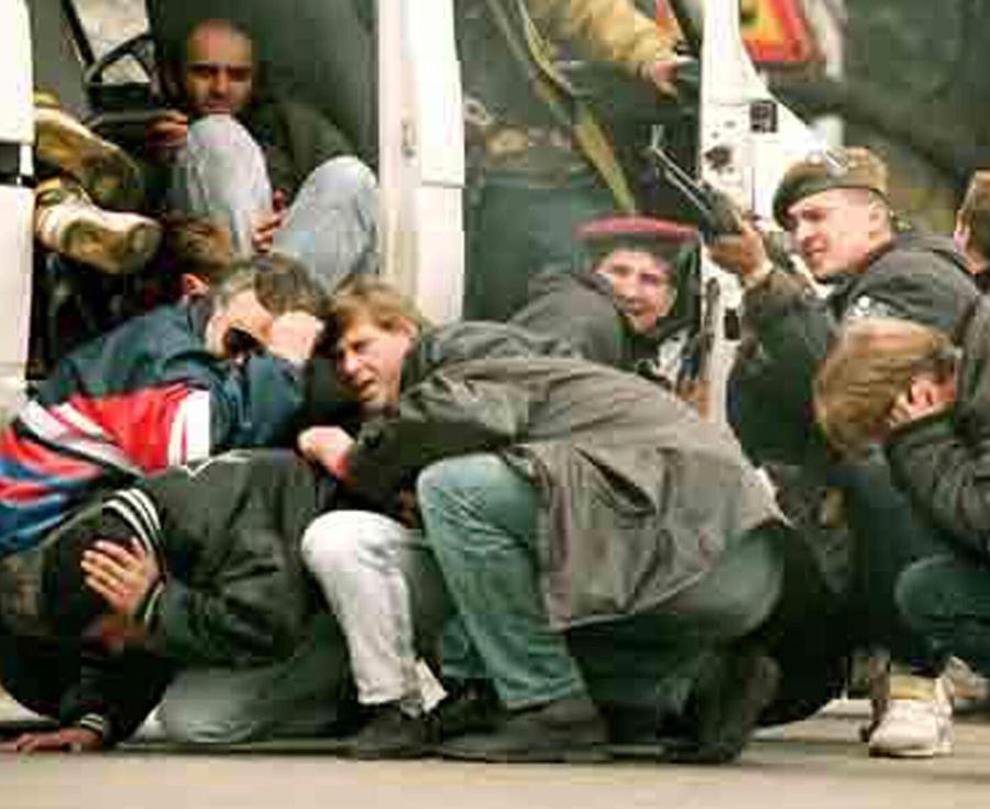 Turisti-cecchini, un ottantenne dal pm