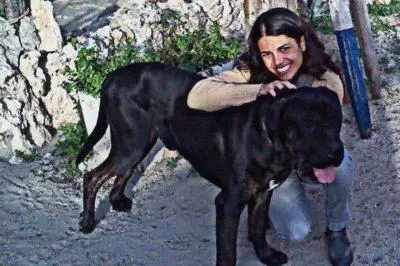 Valentina Meloni con uno dei suoi cani