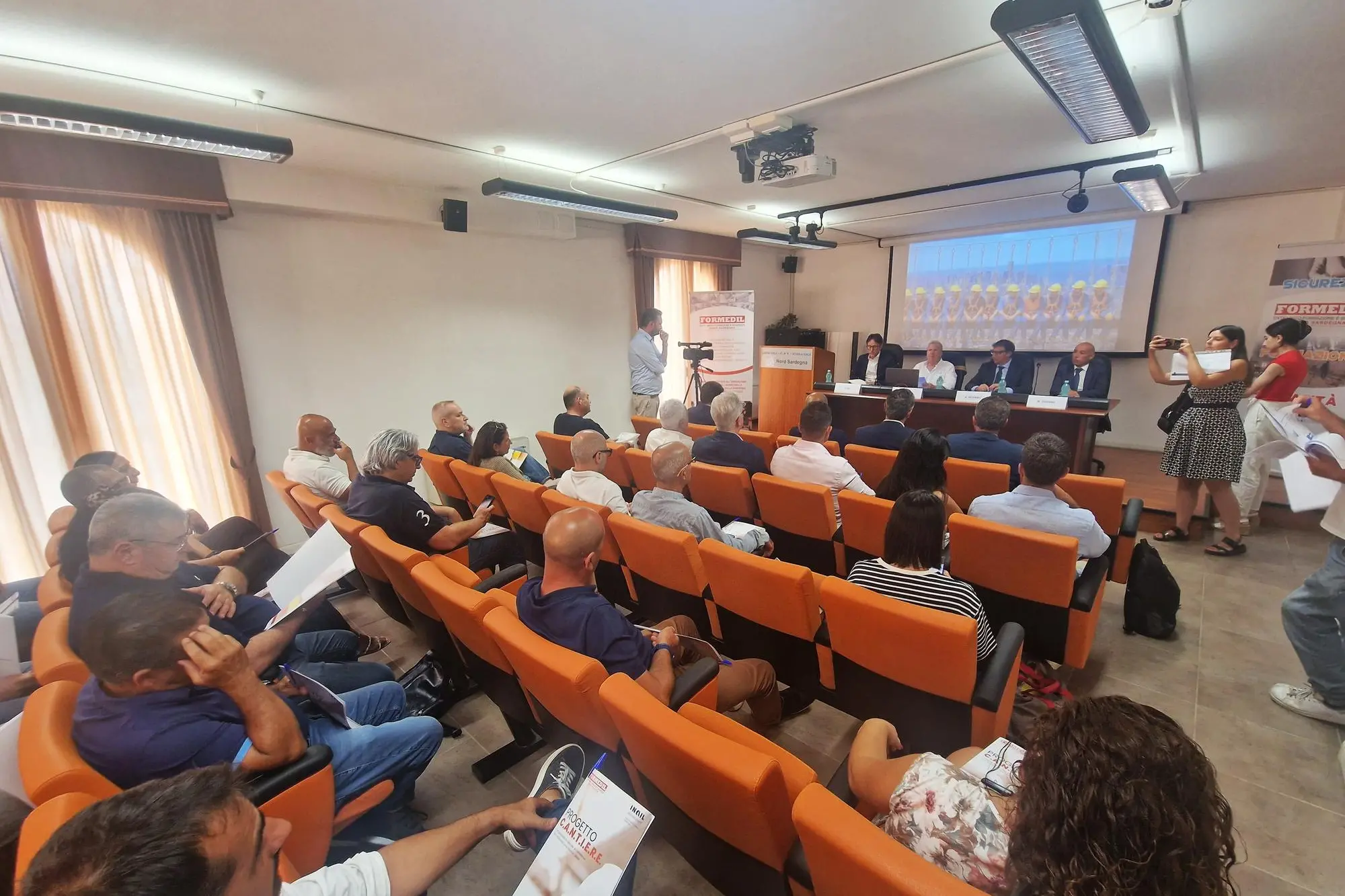 La presentazione del progetto "Cantiere" (foto Floris)