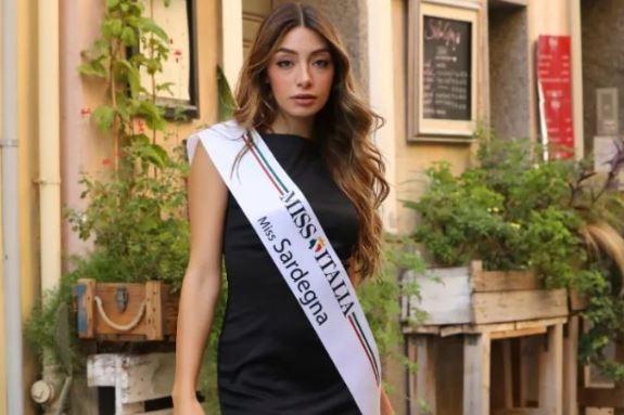 Miss Italia, la prima reginetta social è la 21enne oristanese Chiara Manca
