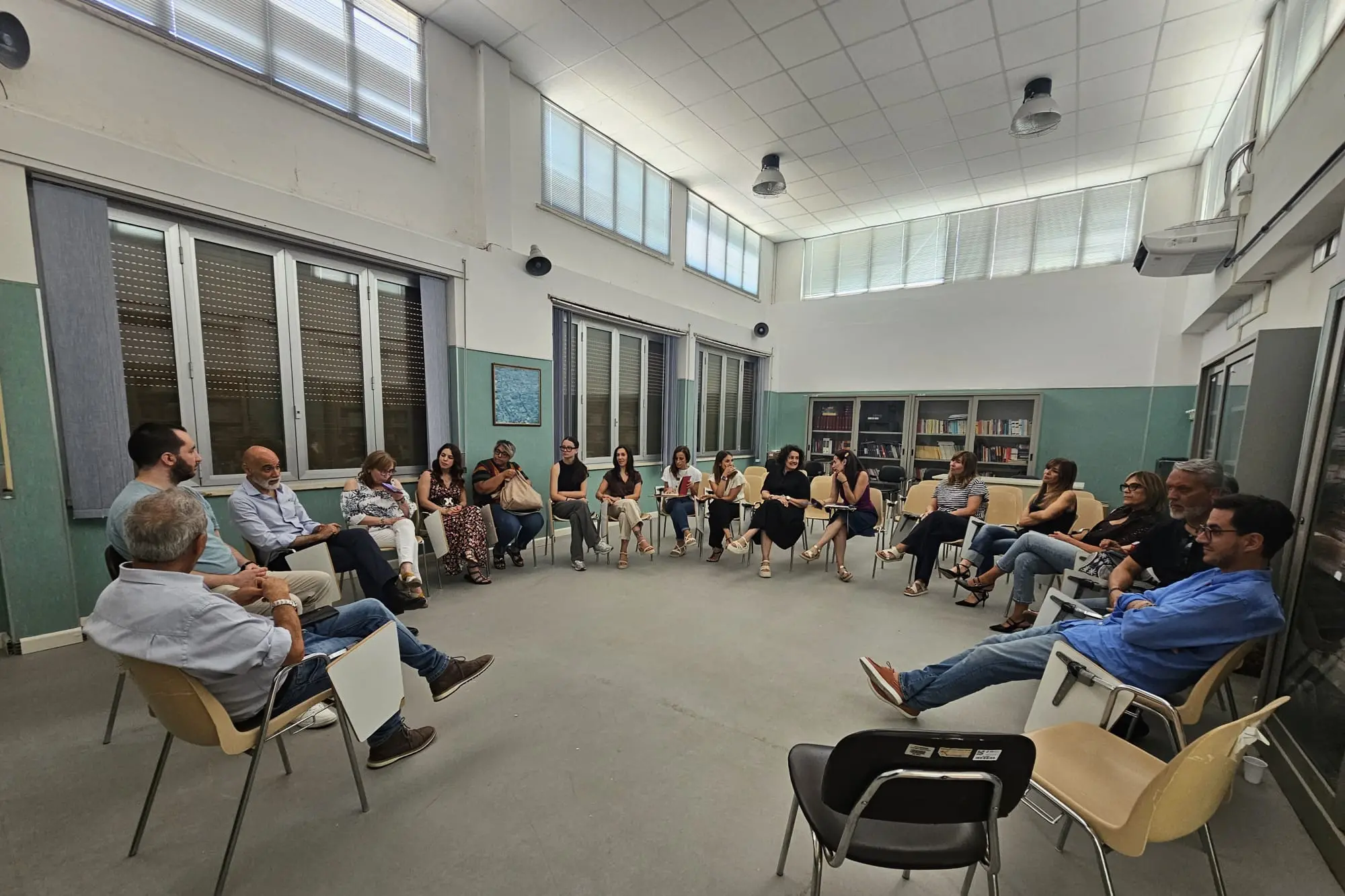 Un momento di confronto tra gli operatori del SerD