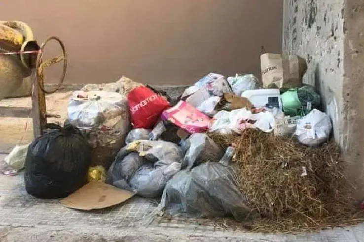 Una discarica a Porto Torres (Foto M.Pala)