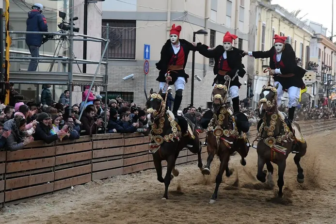 Sartiglia: una rete tra le grandi giostre d’Europa, da Oristano a Sulmona