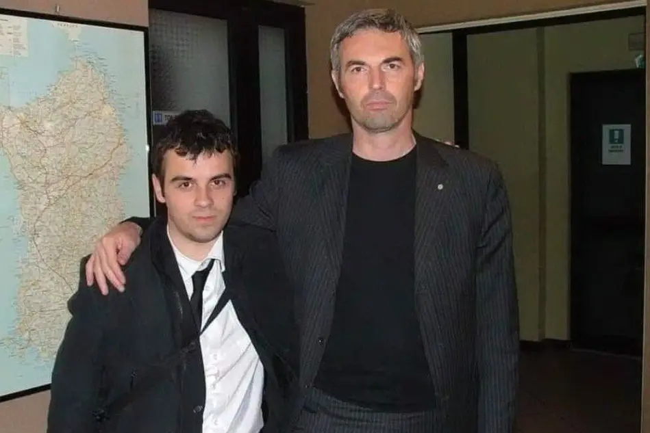 Claudio Deiana con l'ex arbitro e designatore Stefano Farina (L'Unione Sarda)