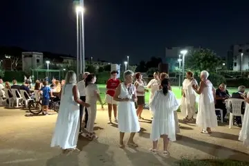 Quartucciu, cibo e convivialità: oltre 200 persone per la “Cena sotto le stelle colorate 2026”