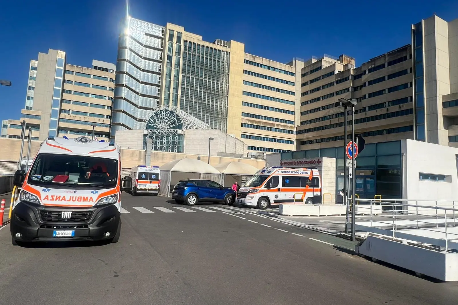 L'ospedale Brotzu di Cagliari (foto Francesca Melis)