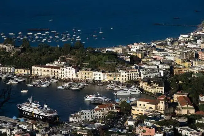 Il porto di Ischia