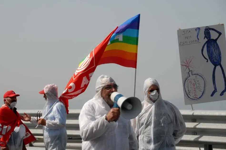 Manifestazione di protesta contro l'amianto