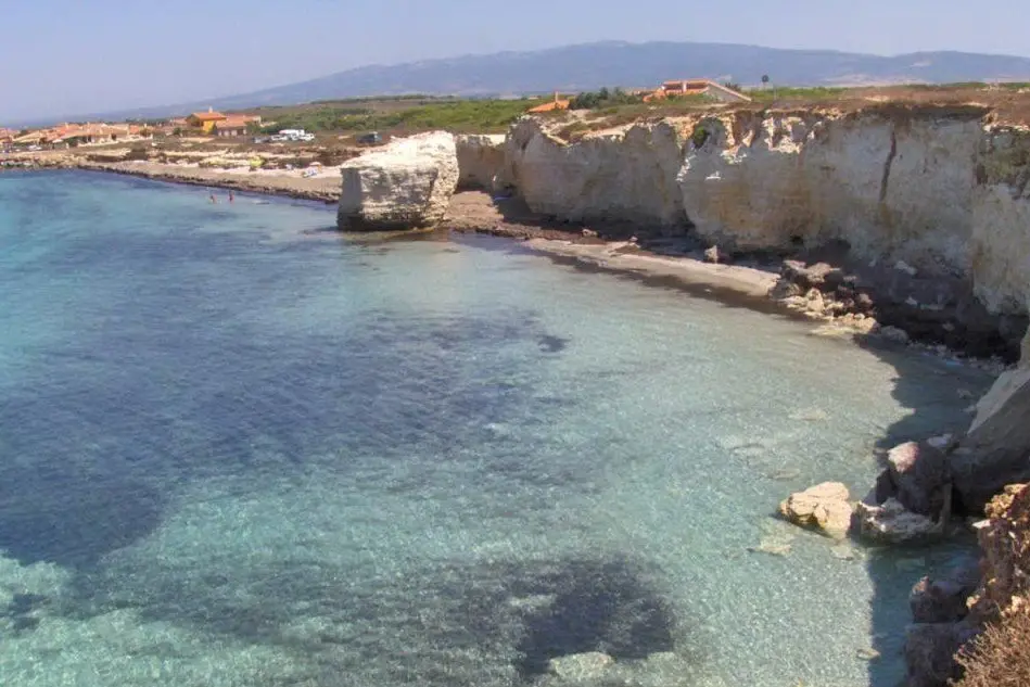 S'Arena Scoada nel tratto di costa che si estende da Su Cuccuru Mannu