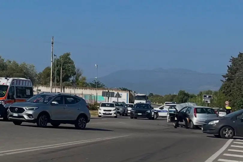 L'incidente sulla strada provinciale 8, tra Elmas e Sestu