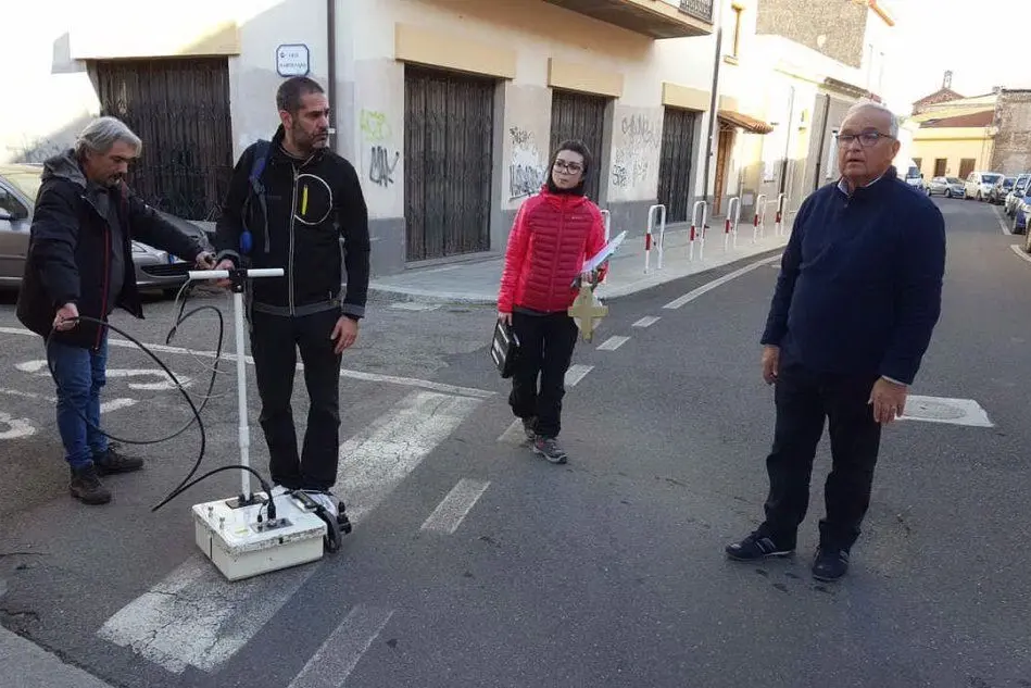Gli studiosi al lavoro