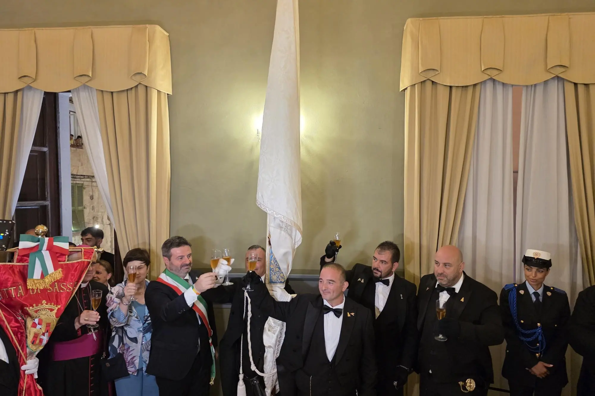 Brindisi "A zent'anni" a Palazzo di Città