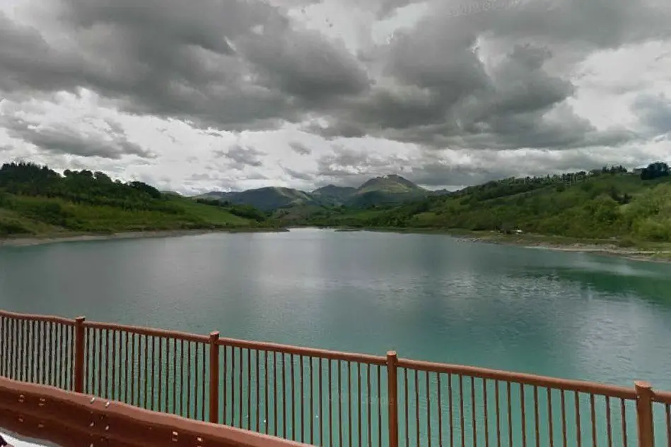 Il lago di Castreccioni (Google Maps)