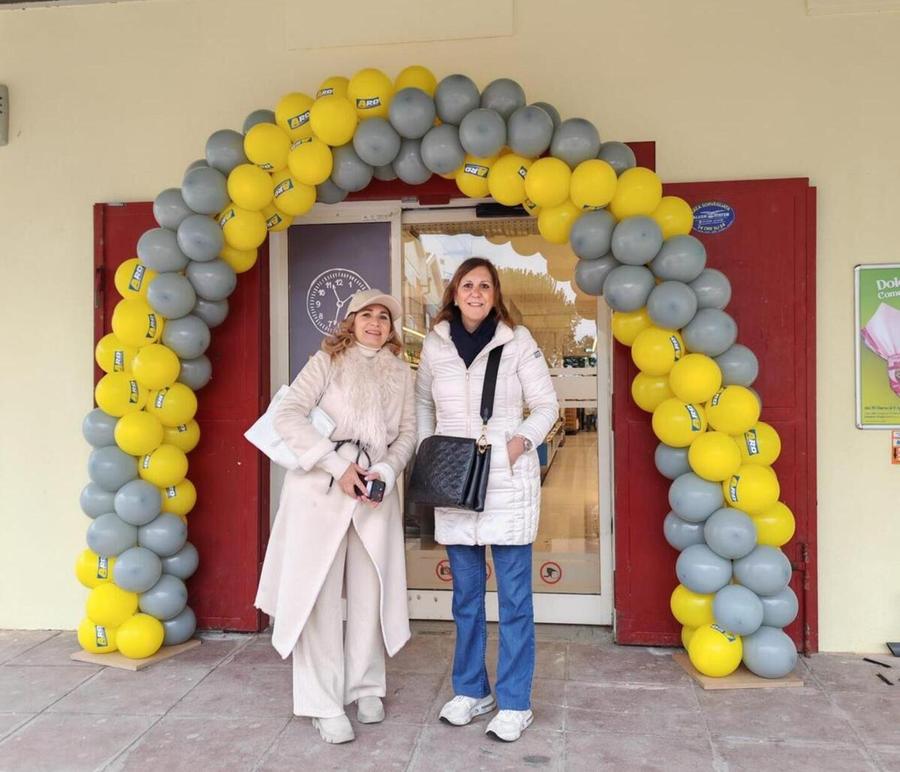 Dopo mesi il mercatino rionale riapre i battenti «Ora si pensi alla Guardia medica di via Talete»