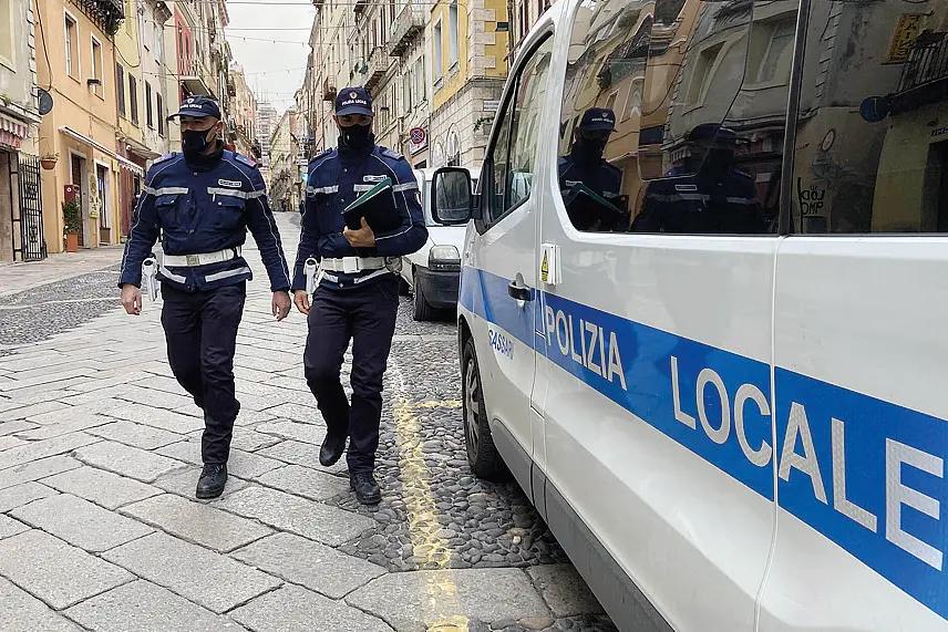 Polizia locale di Sassari (foto archivio)