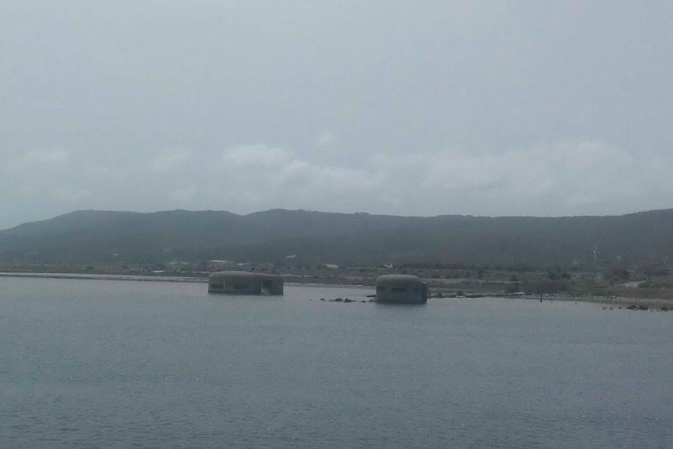 Vecchie postazioni militari al porto di Sant'Antioco (L'Unione Sarda - Scano)