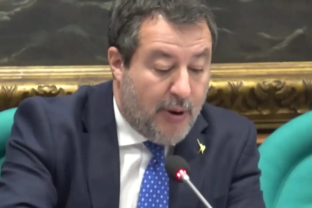 Manovra, Salvini: "Lo 0,1 non fa lavorare bene, le banche contribuiranno"