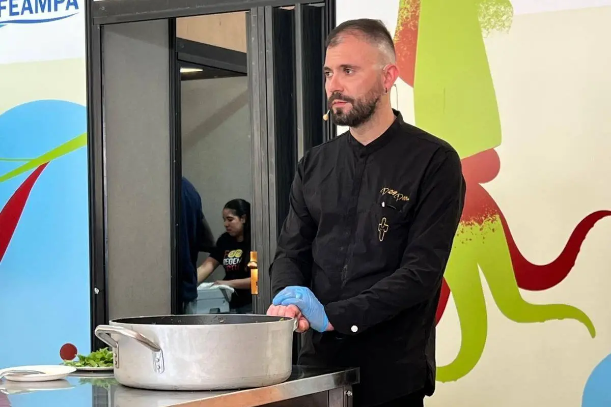 Lo chef Patrizio Perra (foto Facebook)