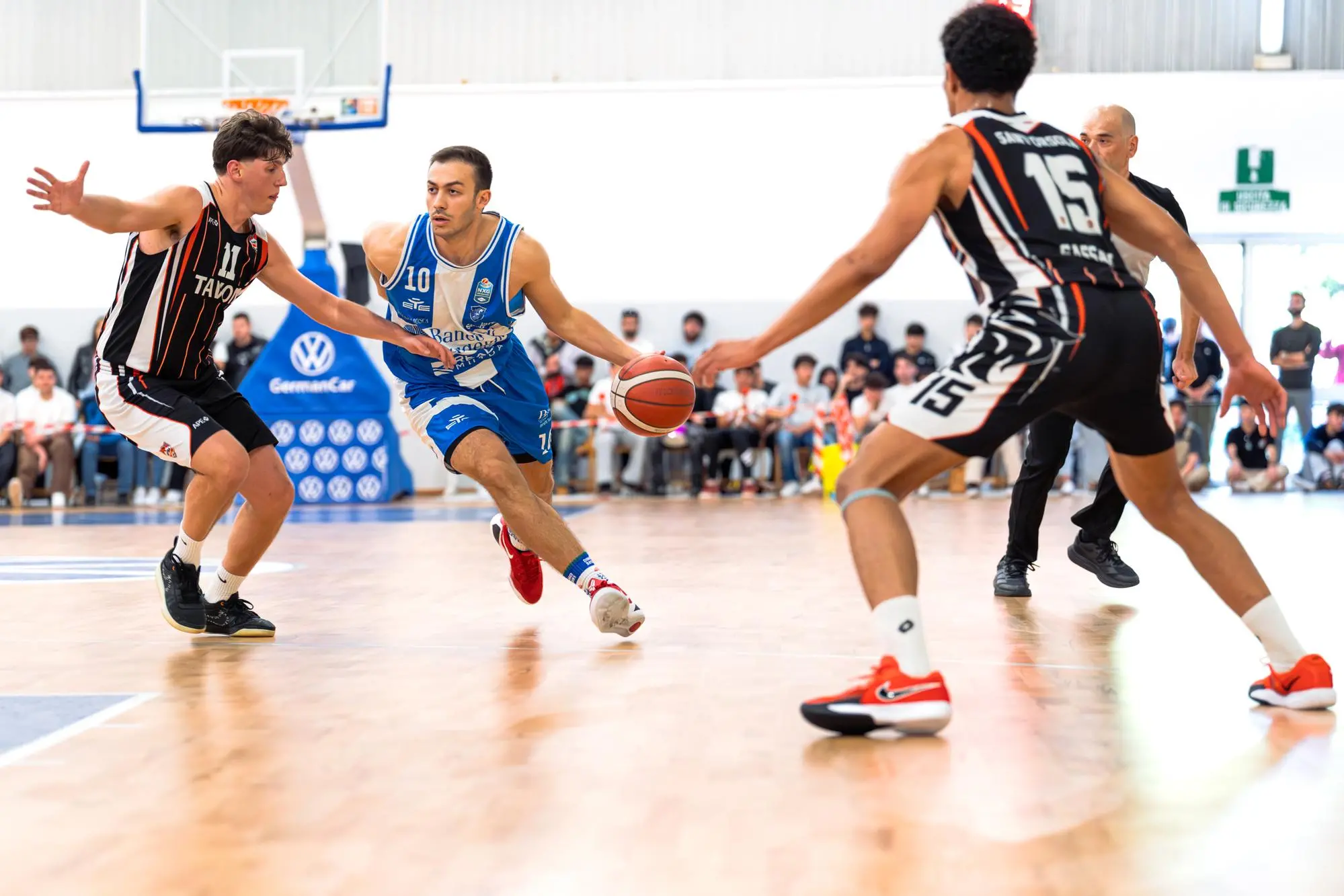 Marco Antonio Re (Dinamo Academy) durante il match contro il Sant'Orsola (foto Dinamo Basket)