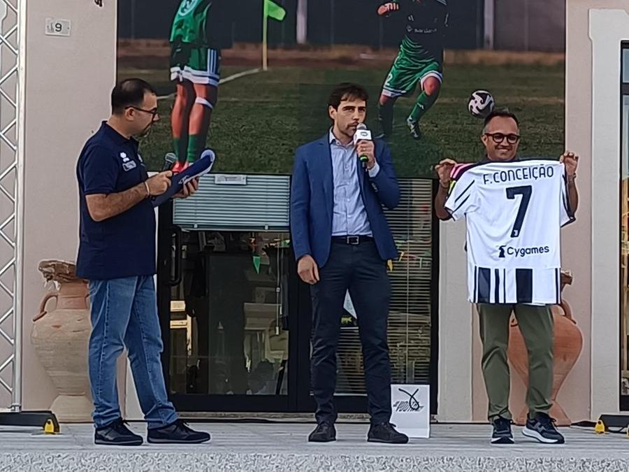 L’Arzachena riparte confermando Mauro Ottaviani alla guida tecnica