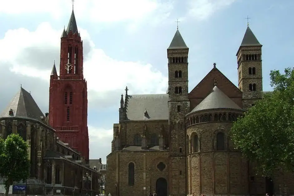 Piazza Vrijthof a Maastricht (fonte Wikipedia)