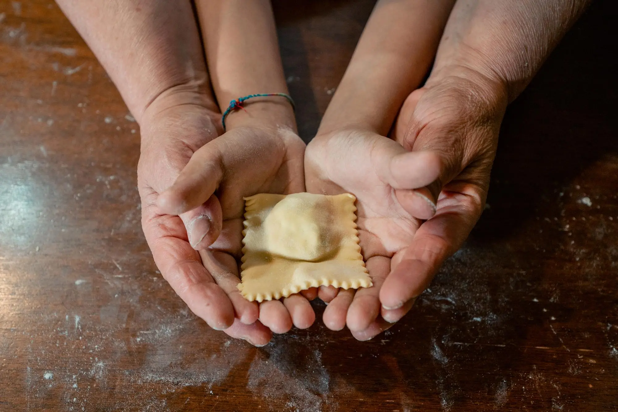 La preparazione della pasta (foto di Lorenzo Naitza)