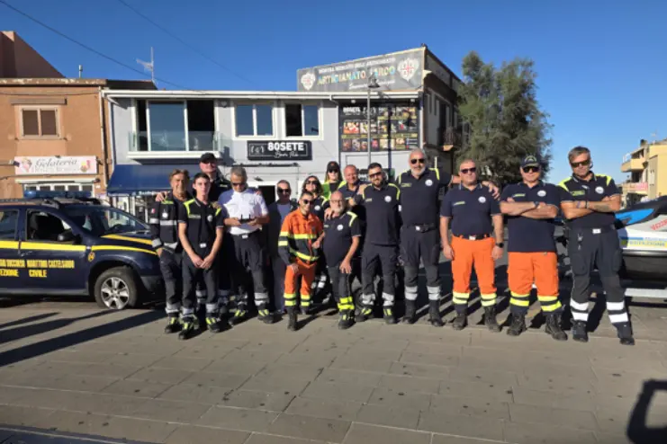Il gruppo del Csvm- Protezione civile a Castelsardo (foto concessa)