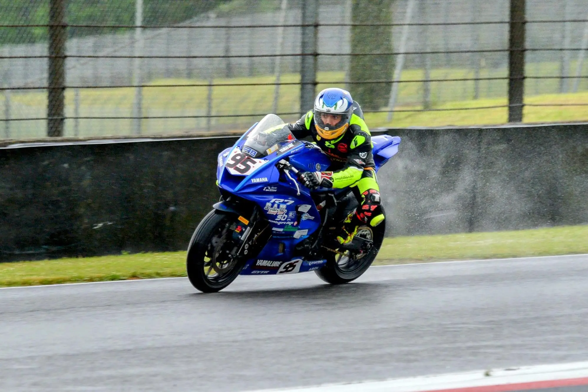 Giuliano Pillolla in gara al Mugello (foto concessa)