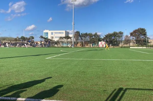 Campo sintetico a Porto Torres (foto Pala)