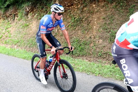 Mondiali di ciclismo, van der Poel arrestato dopo un “alterco con delle ragazzine”