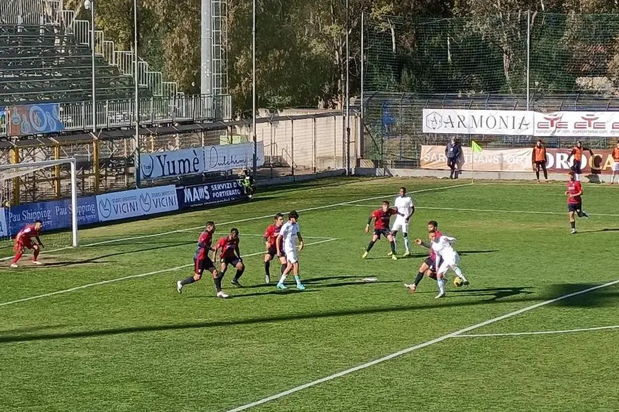 Un'immagine del match tra Olbia e Montevarchi (foto Ilenia Giagnoni)