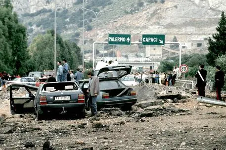 La strage di Capaci (foto Ansa)