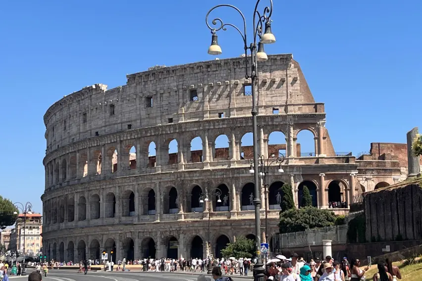 Il Colosseo (Foto Unione Sarda)