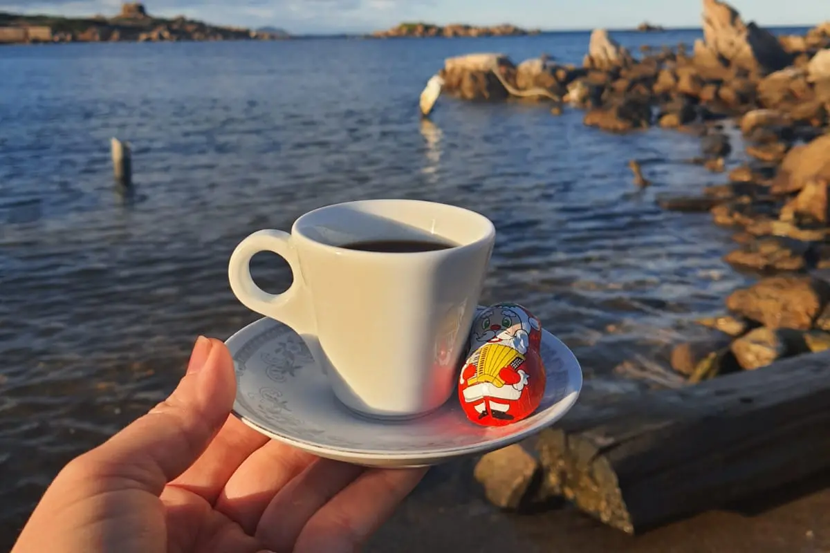 Auguri dalla spiaggia di Cala Spada da Marina