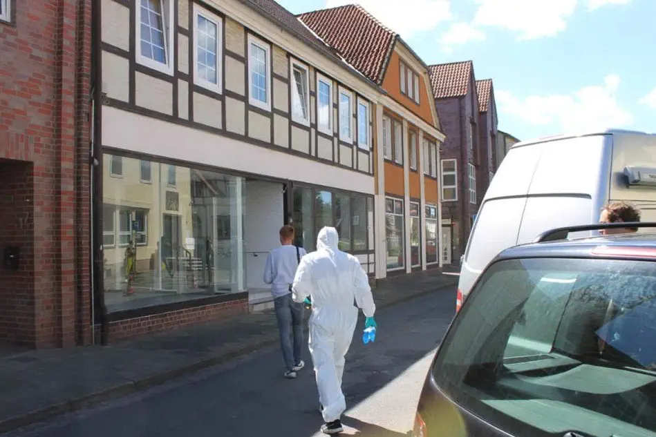 L'appartamento di Wittingen in cui sono stati scoperti due cadaveri (Ansa)