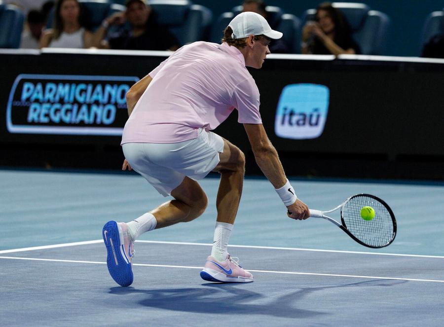 Sinner, quarti e record