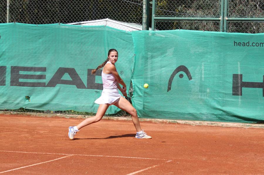 Dencheva vince il singolare femminile del primo torneo del Forte Village